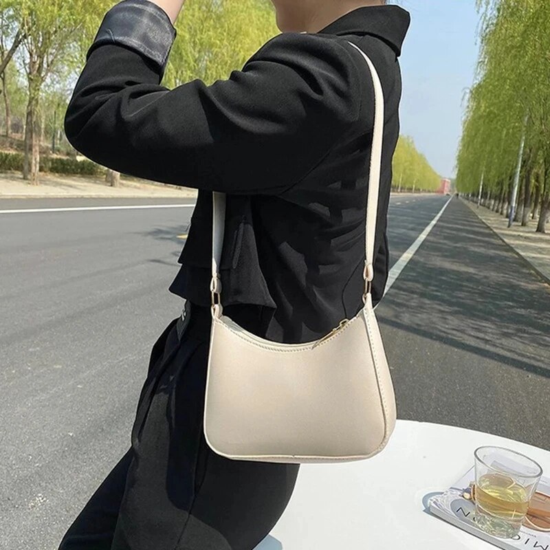 New Women's Fashion Handbags Retro Solid Color - Image 3